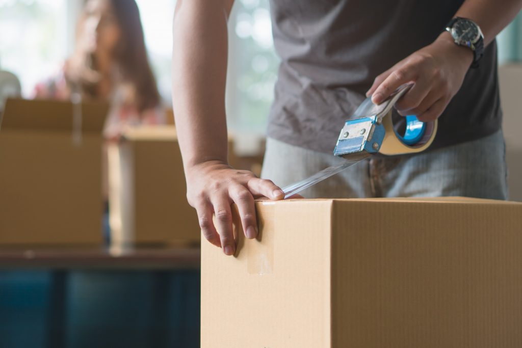 Déménagement fragile avec assurance à Marseille